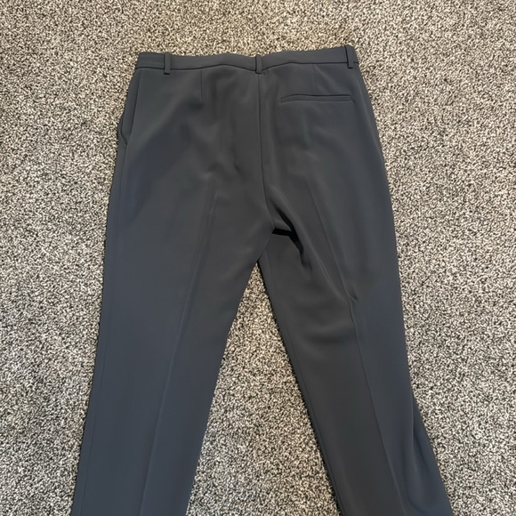 High-quality women’s pants suit by Theory - Picture 11 of 12